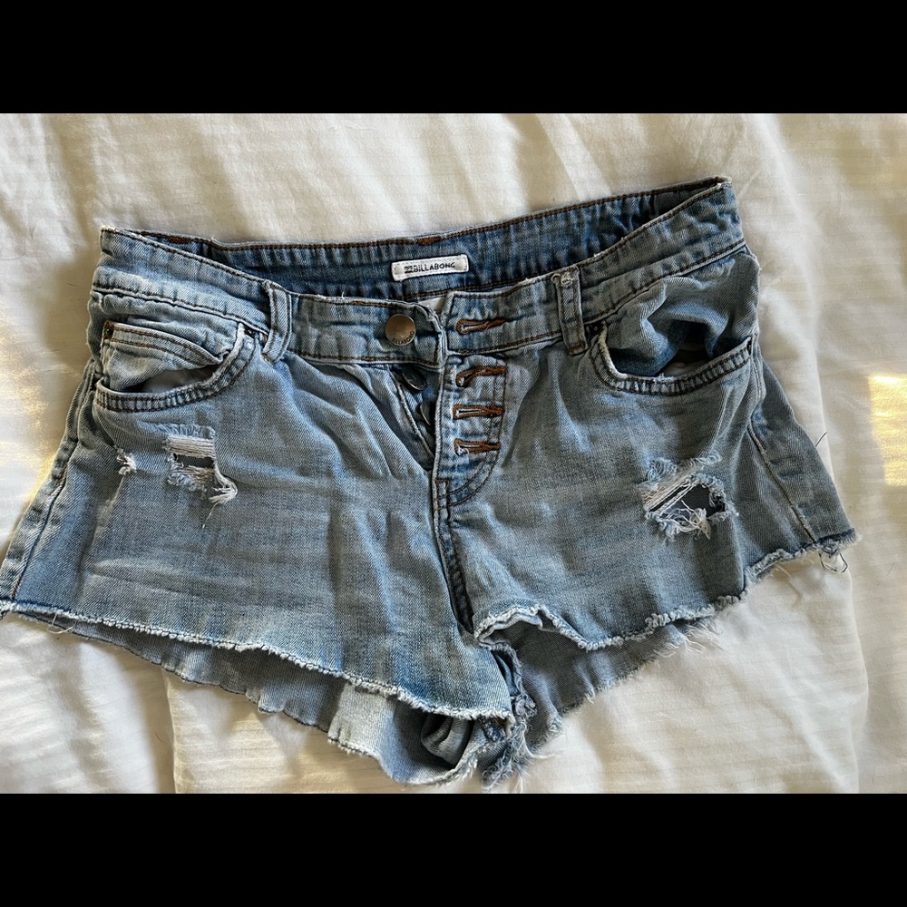 Billabong shorts
